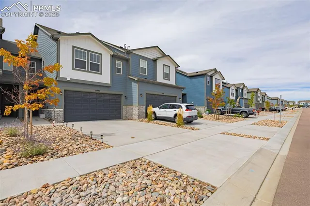 $454,999 | 8090 Grey Bark Way, Colorado Springs, CO 80908
