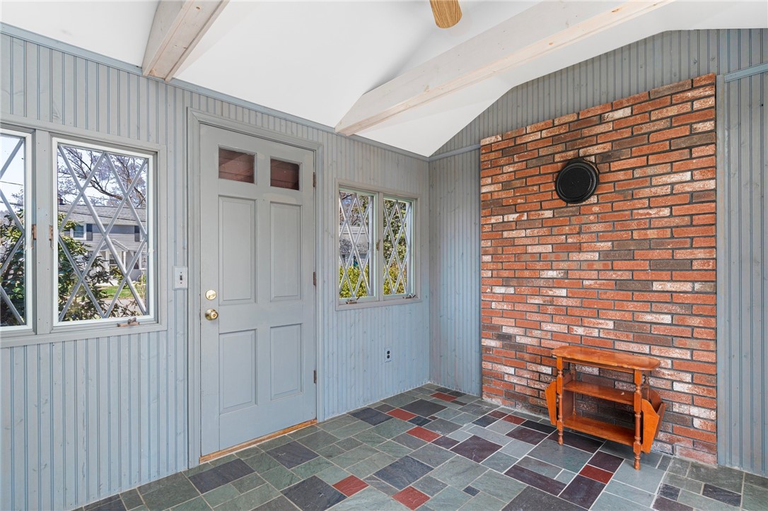 10 Enfield Road Warwick, RI 02886 - Photo 15 of 38 Gallery Image 15