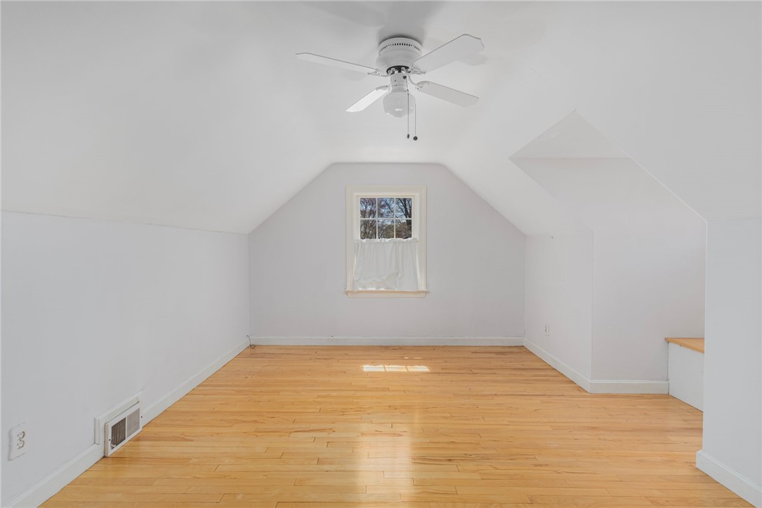 10 Enfield Road Warwick, RI 02886 - Photo 20 of 38 Gallery Image 20