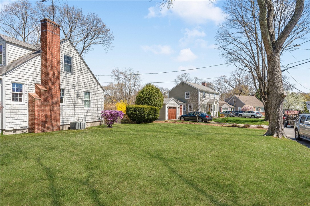 10 Enfield Road Warwick, RI 02886 - Photo 30 of 38 Gallery Image 30
