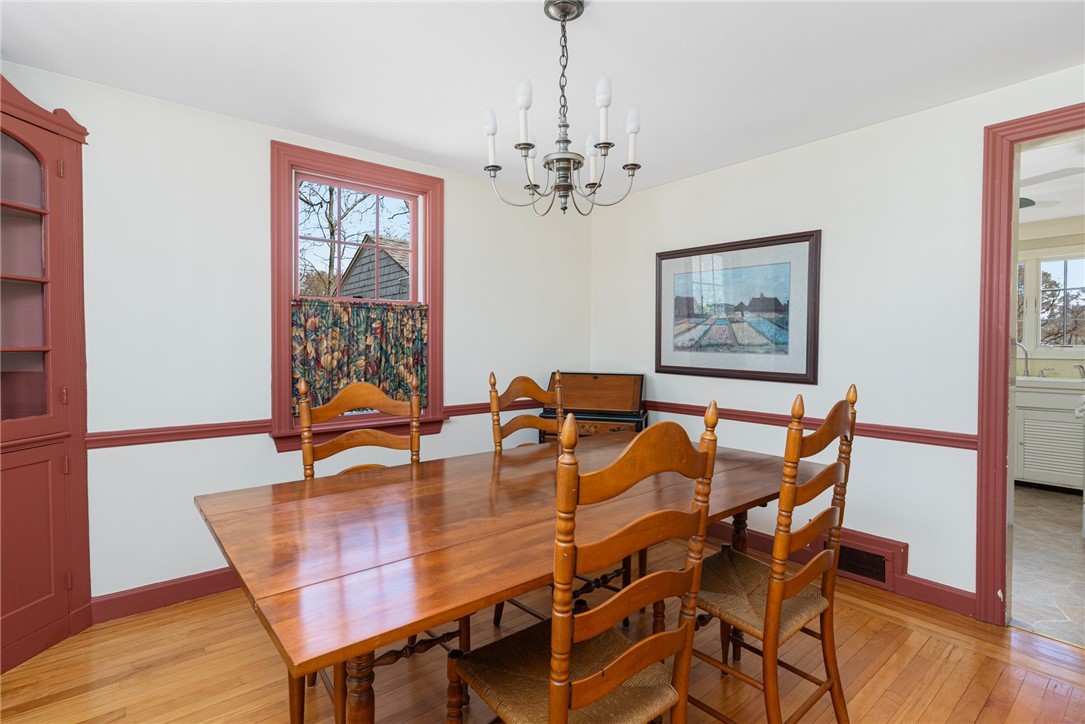 10 Enfield Road Warwick, RI 02886 - Photo 10 of 38 Gallery Image 10