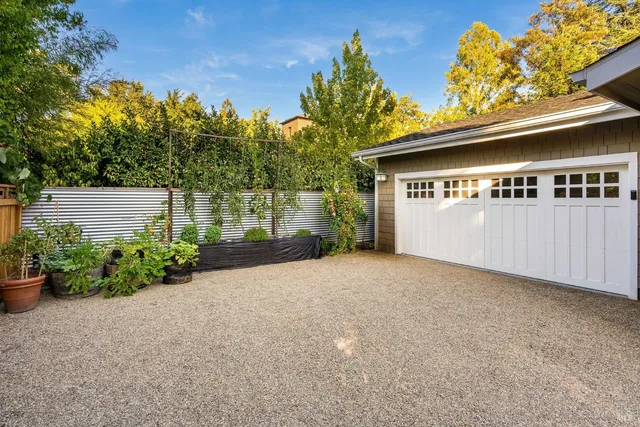 $3,250,000 | 1430 Stockton Street, St. Helena, CA 94574