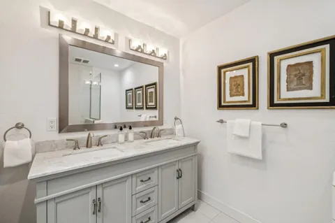 $1,525,000 | 617 East Fox Court, Redwood City, CA 94061