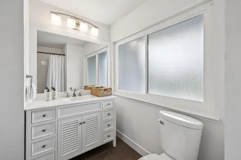 $1,525,000 | 617 East Fox Court, Redwood City, CA 94061