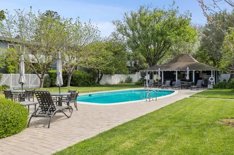 $1,525,000 | 617 East Fox Court, Redwood City, CA 94061