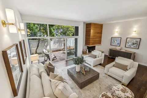 $1,525,000 | 617 East Fox Court, Redwood City, CA 94061