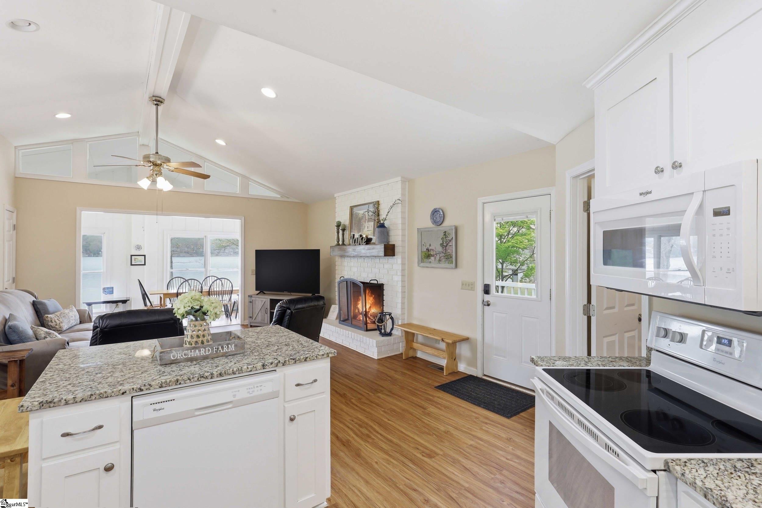 1709 Broadway Lake Road Anderson, SC 29621 - Photo 20 of 45