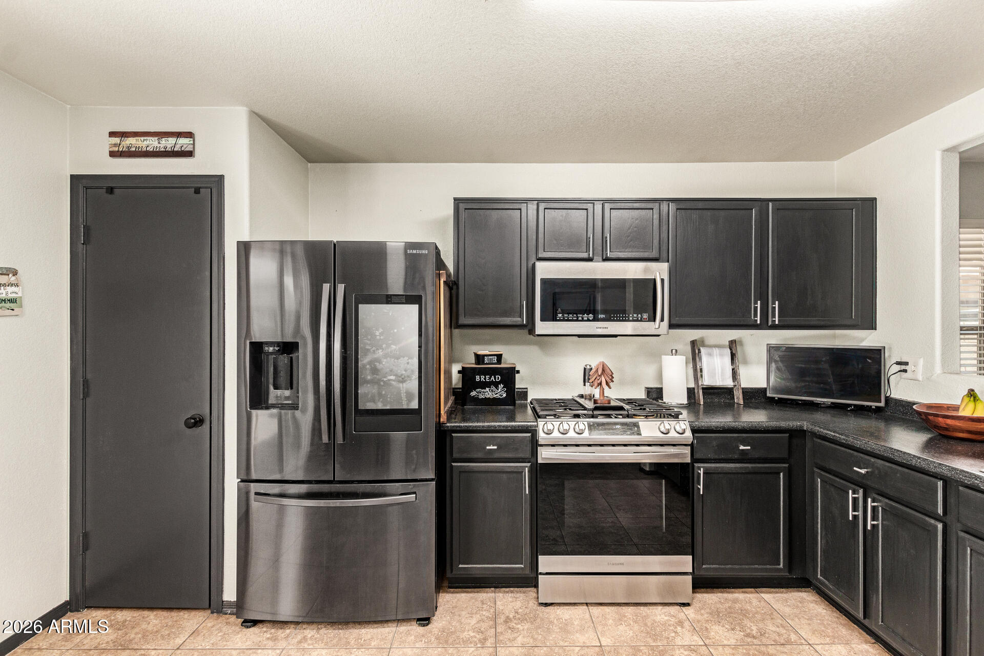 3032 West Red Fox Road Phoenix, AZ 85083 - Photo 12 of 34 13 - Red Fox