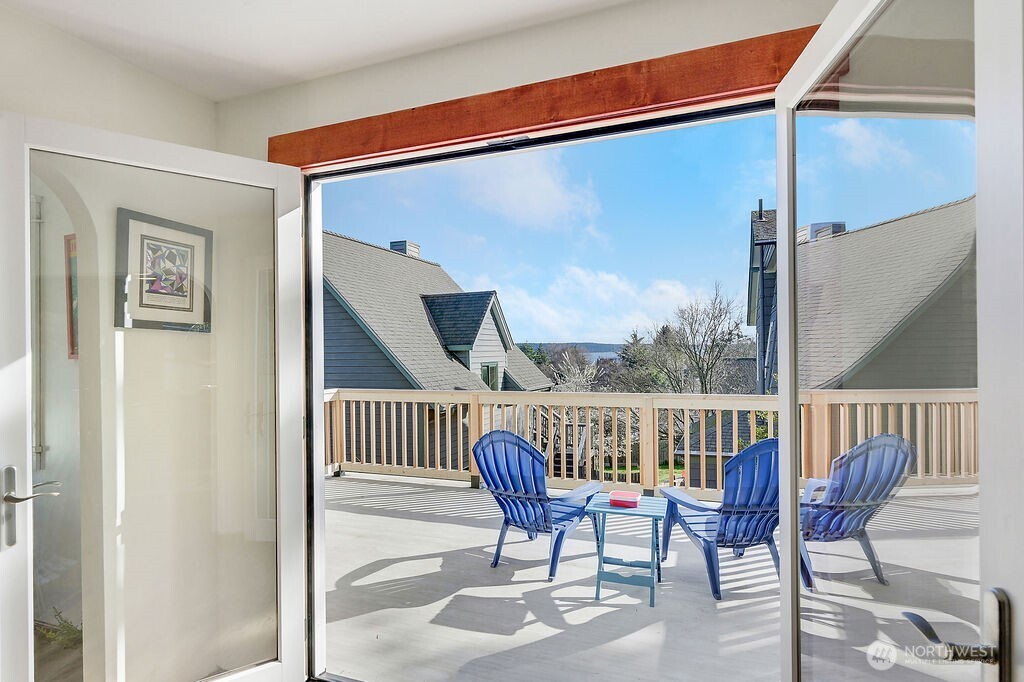 1106 Madison Street Port Townsend, WA 98368 - Photo 12 of 40