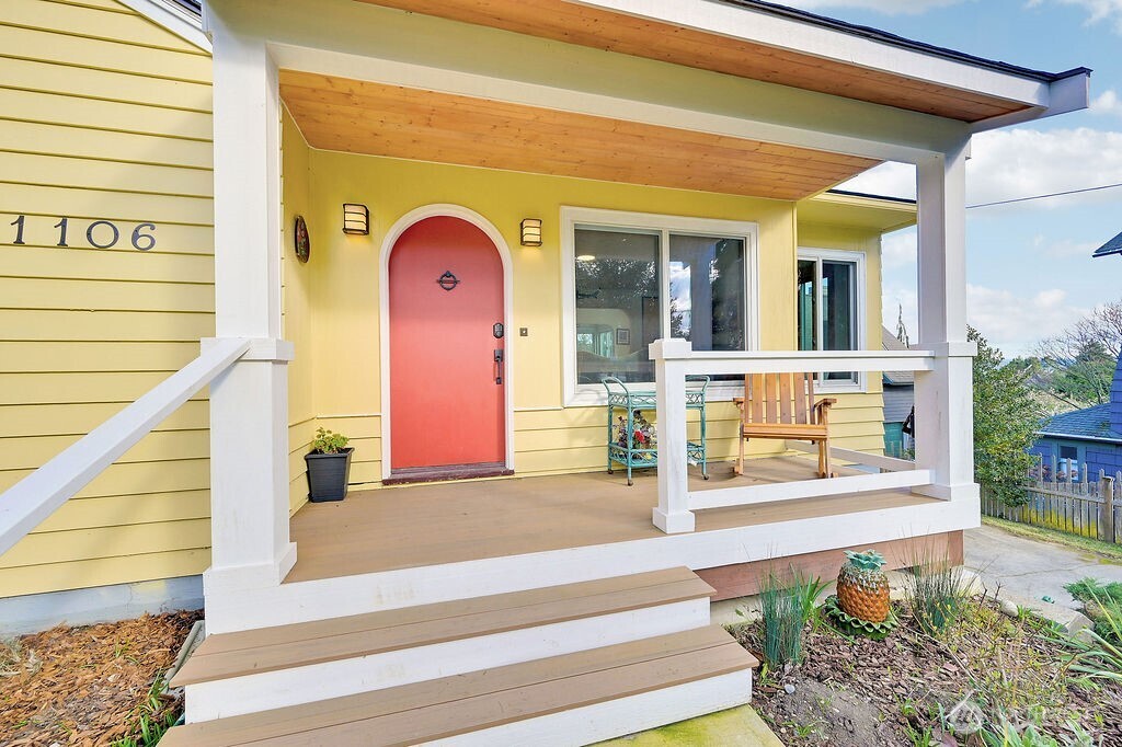 1106 Madison Street Port Townsend, WA 98368 - Photo 3 of 40
