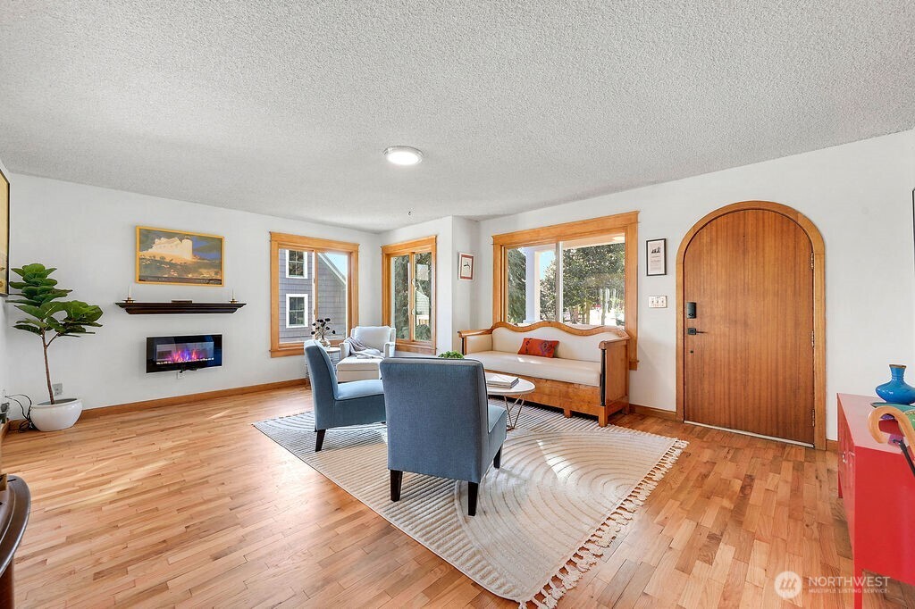 1106 Madison Street Port Townsend, WA 98368 - Photo 4 of 40