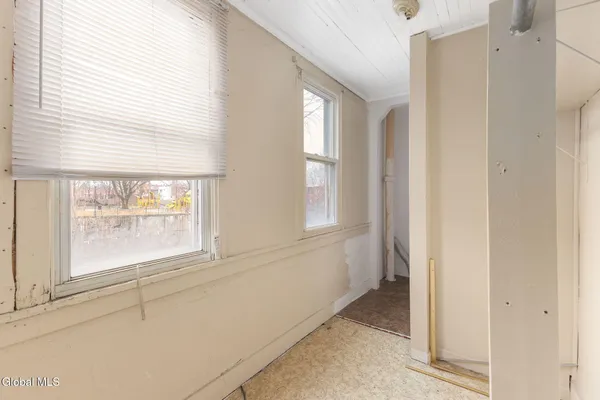 $142,500 | 52 Ida Street, Troy, NY 12180