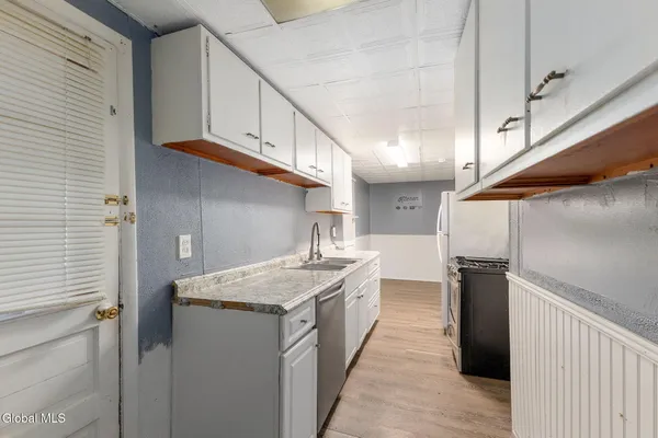 $142,500 | 52 Ida Street, Troy, NY 12180