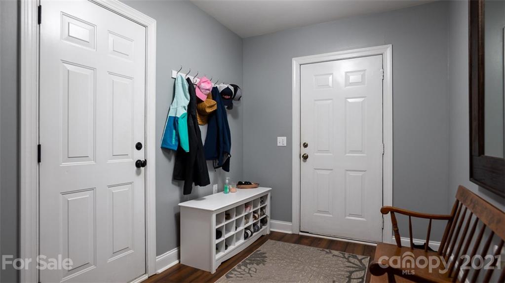 131 High Ridge Road Mooresville, NC 28117 - Photo 4 of 40 a view of an entryway with workspace