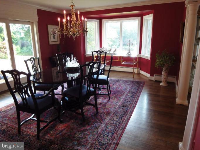 15306 Merrifields Court Silver Spring, MD 20906 - Photo 6 of 26 Dining Room
