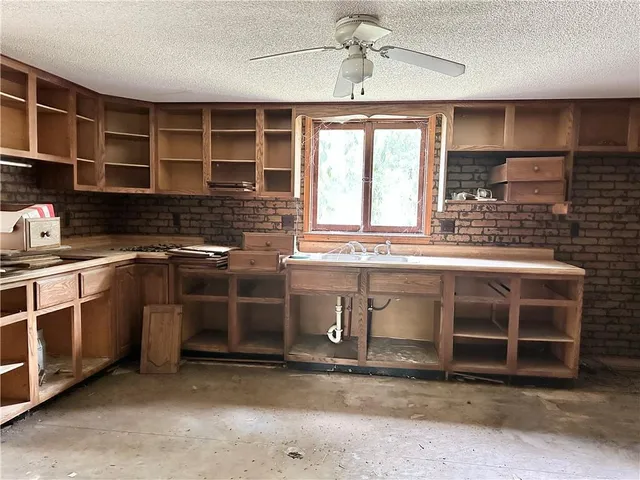 $30,000 | 304 4th Street, Humphreys, MO 64646