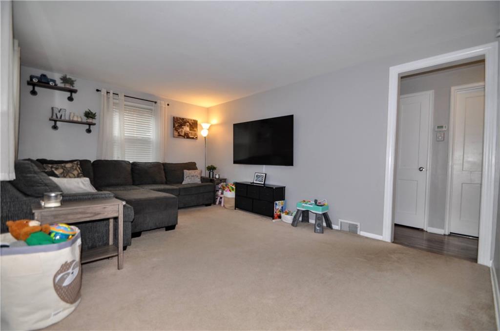 5164 Glenhurst Road Pittsburgh, PA 15207 - Photo 12 of 34 Gallery Image 12