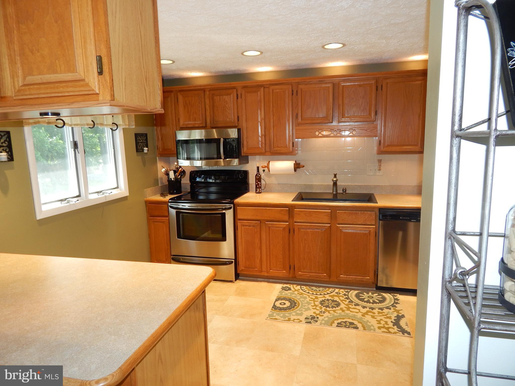 608 Rivershore Court Edgewood, MD 21040 - Photo 6 of 30 Kitchen