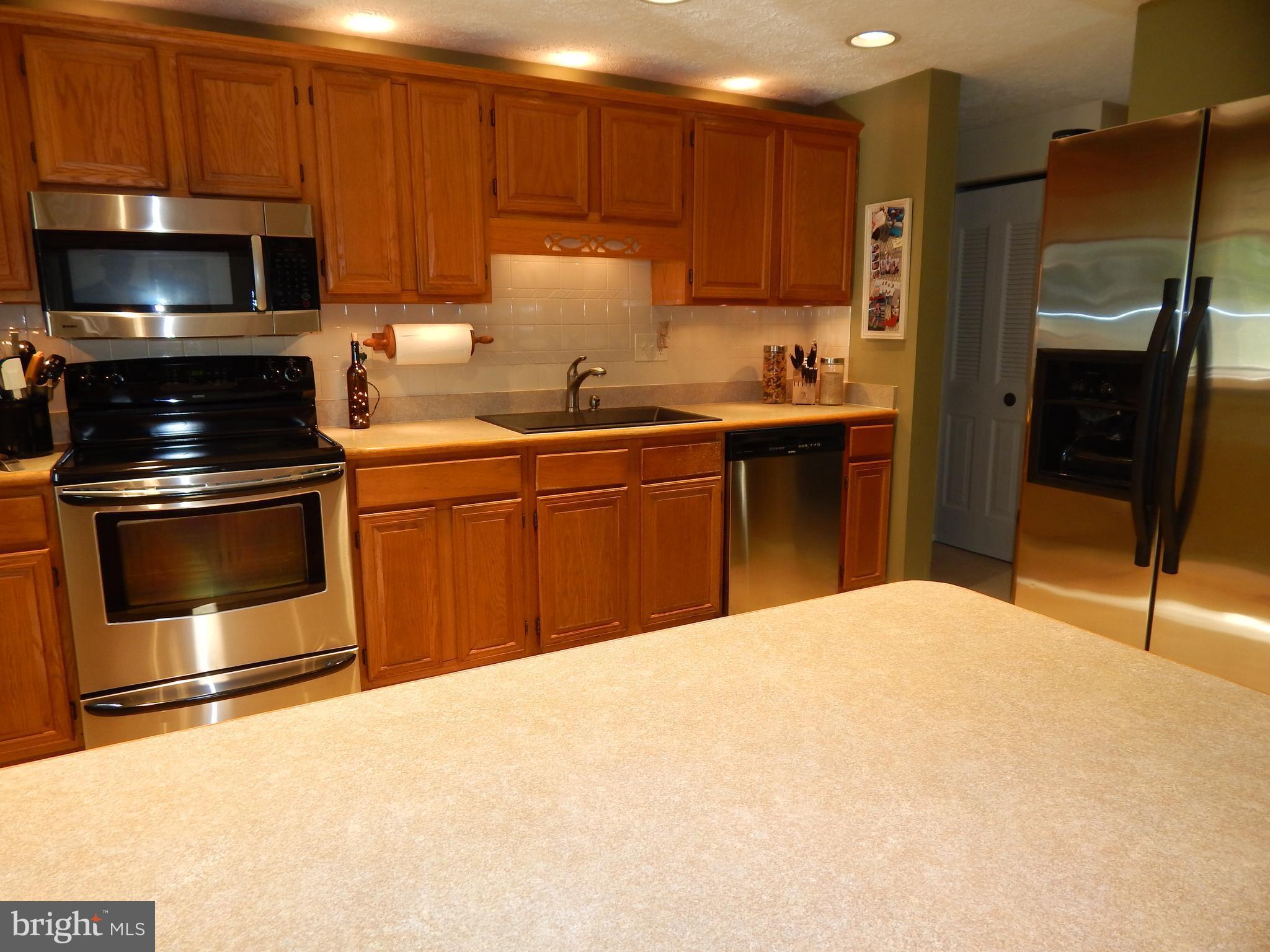 608 Rivershore Court Edgewood, MD 21040 - Photo 7 of 30 Kitchen