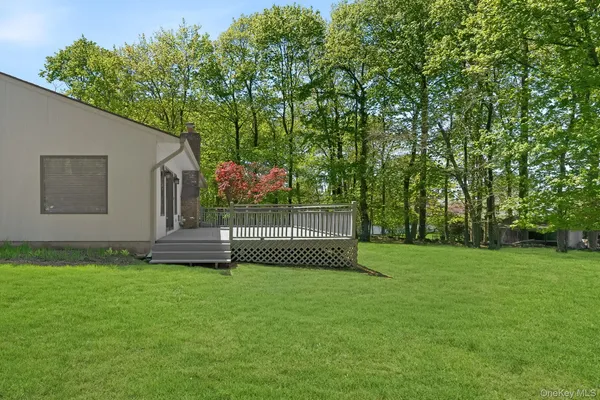 $7,000 | 12 Wyeth Court, Pleasantville, NY 10570
