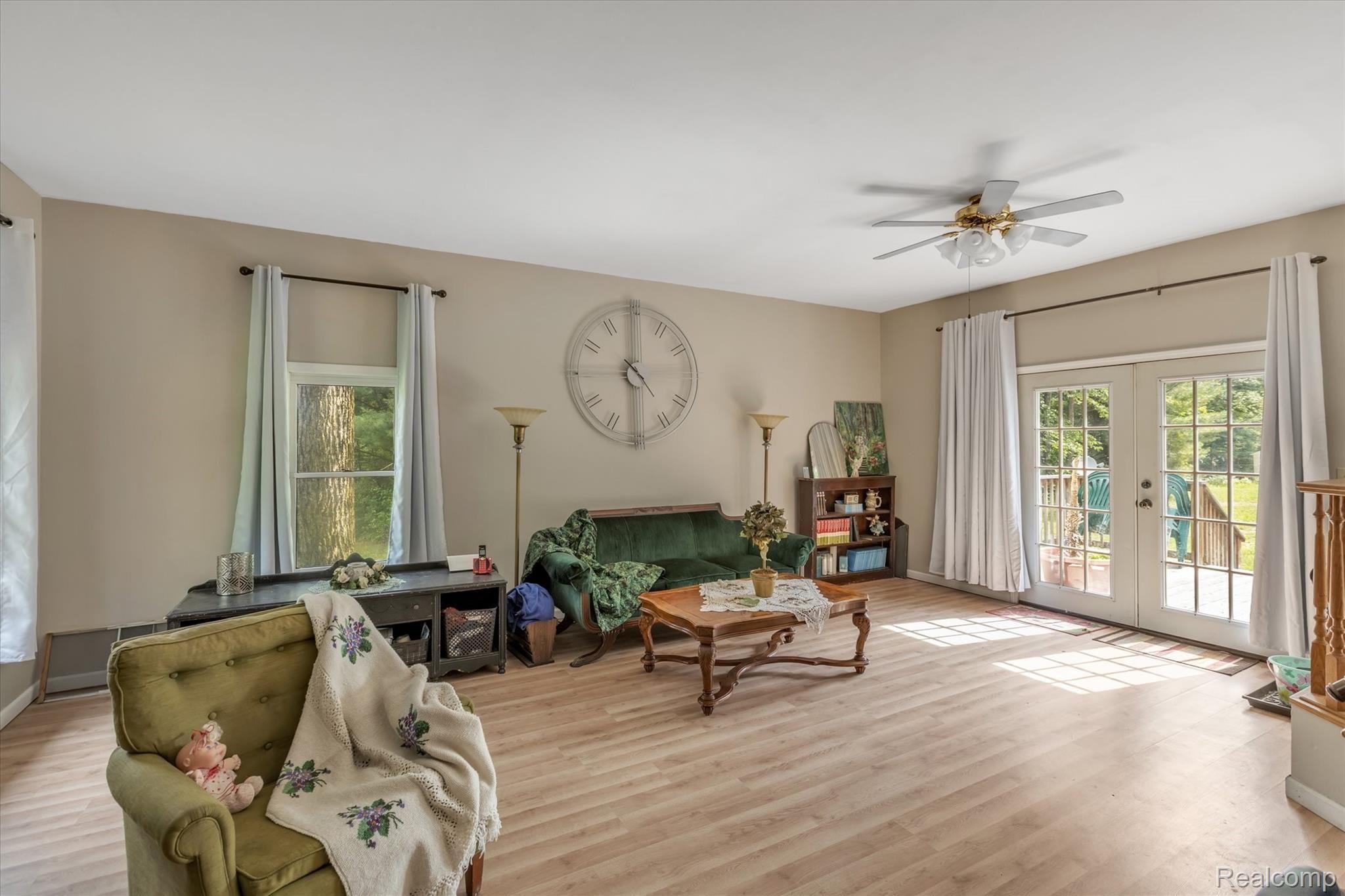 4267 Oak Road Vassar, MI 48768 - Photo 6 of 33 06-4267-Oak-Rd-Windowstill-Real-Estate-Photography-6.jpg