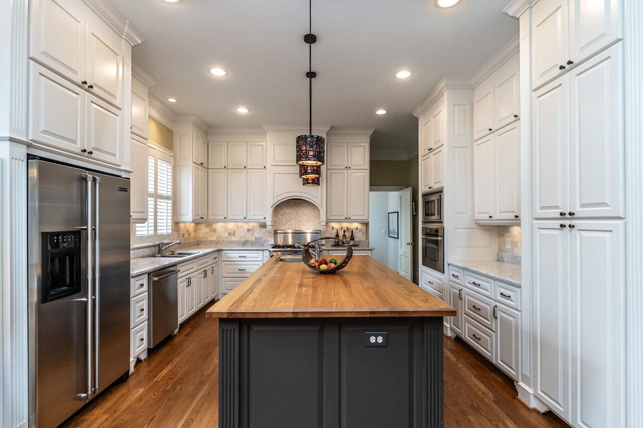 2409 Lewis Grove Lane Raleigh, NC 27608 - Photo 21 of 44 Photo 23