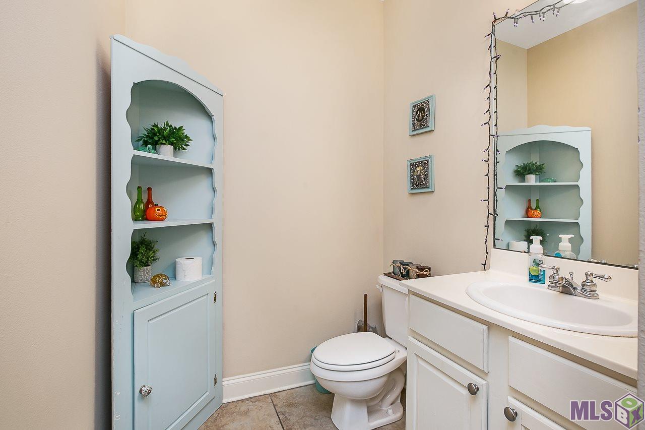 3326 Lake Street, Unit B Baton Rouge, LA 70802 - Photo 8 of 19 Gallery Image 8