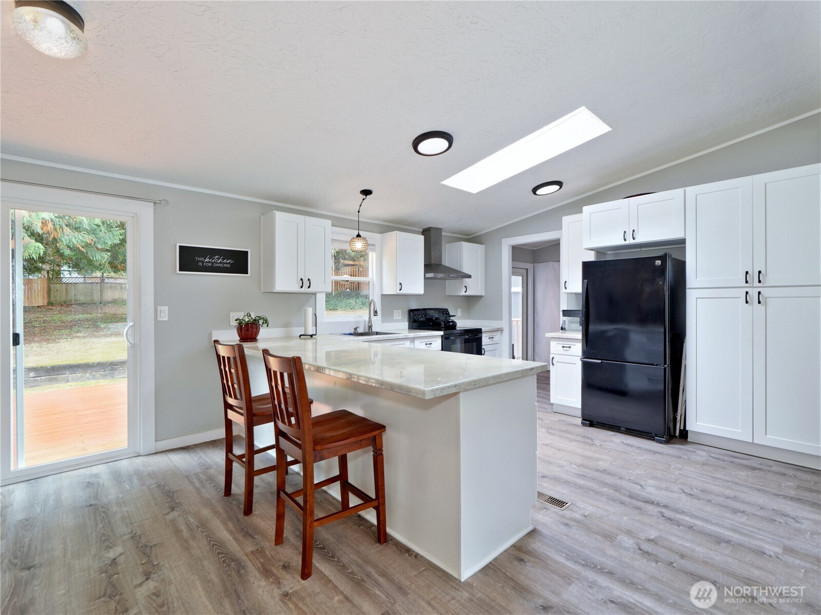 19035 Southeast 163rd Street Renton, WA 98058 - Photo 8 of 33 Gallery Image 8