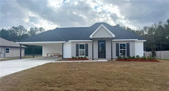 $272,900 | 18178 Grey Wolf Trail, Loranger, LA 70446