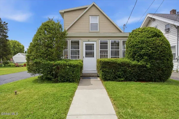 $290,000 | 32 Orchard Avenue, Albany, NY 12203