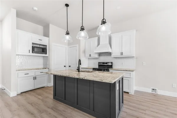 $2,500 | 2315 Progress Drive, Brenham, TX 77833