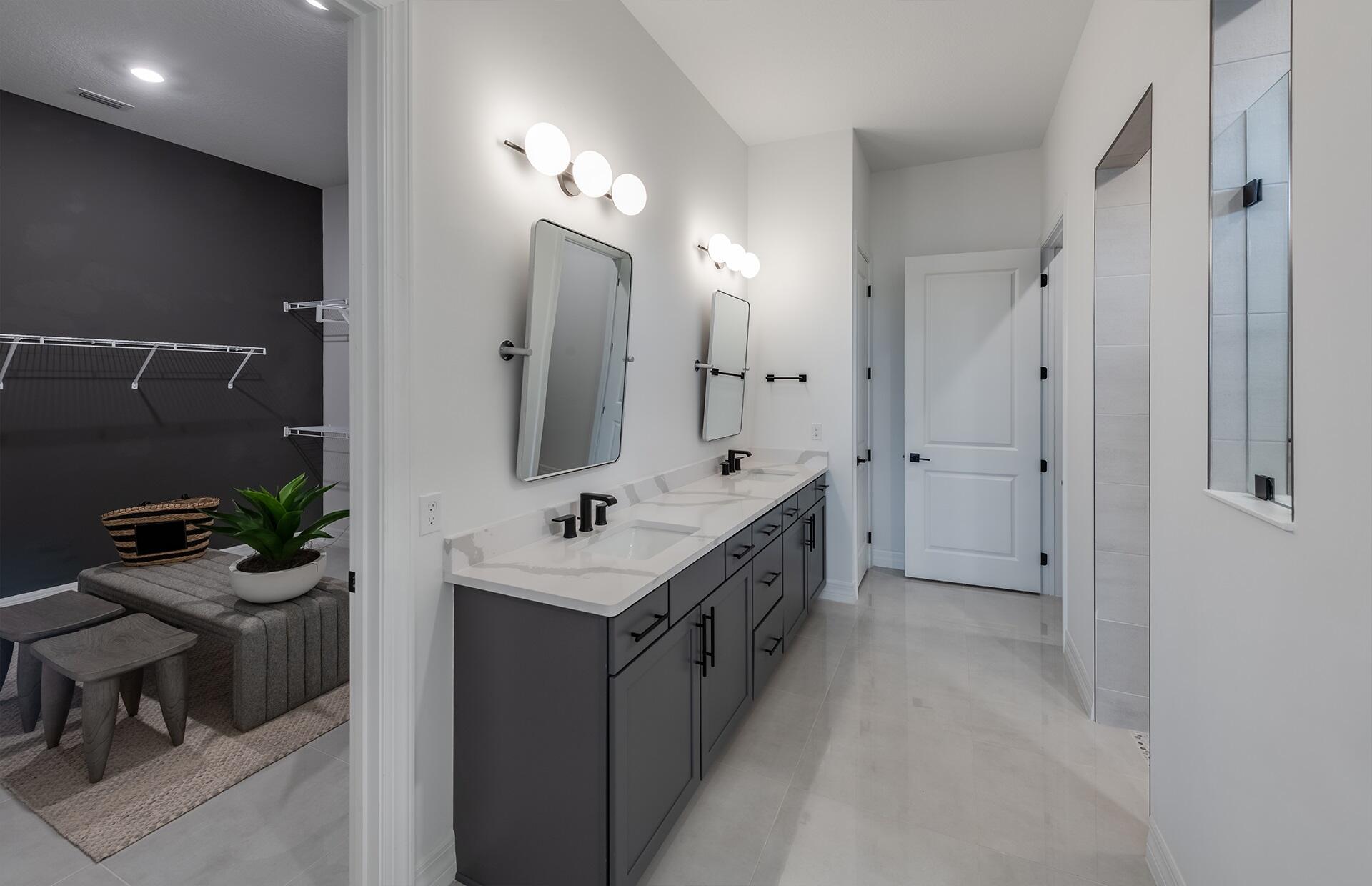 10470 Southwest Highpointe Drive, Unit 127 Stuart, FL 34997 - Photo 15 of 30 OWNERS BATH