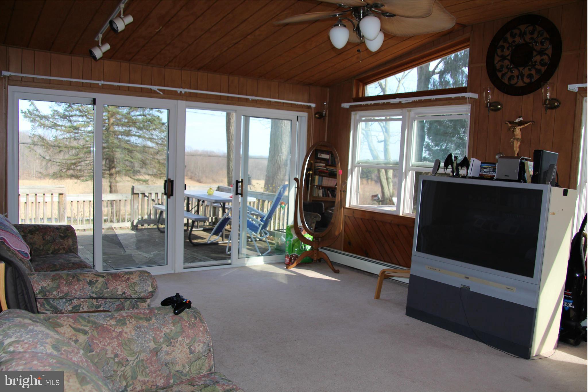 19504 Resh Mill Road Hampstead, MD 21074 - Photo 6 of 9 Family Room