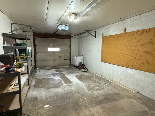 $2,000 | 1313 Wakeby Lane, Unit 1313, Schaumburg, IL 60193