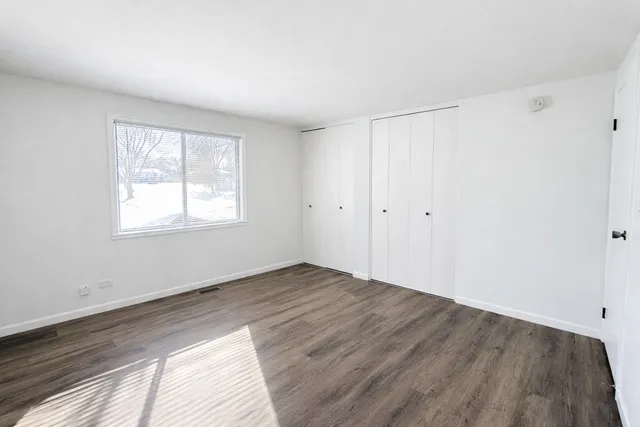 $2,000 | 1313 Wakeby Lane, Unit 1313, Schaumburg, IL 60193