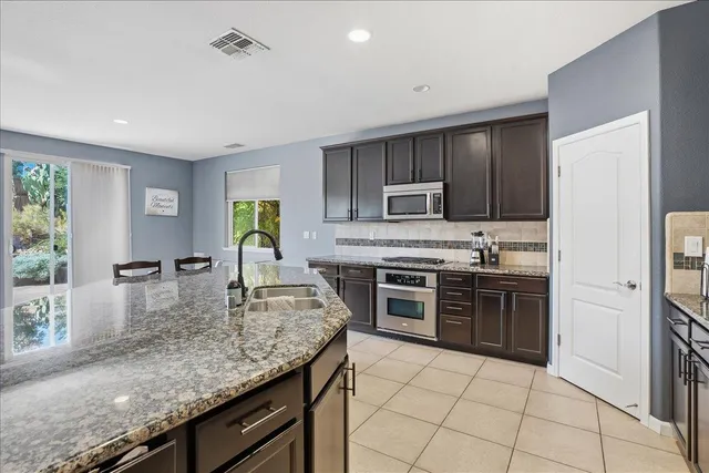 $825,000 | 9008 Clarissa Drive, Orangevale, CA 95662