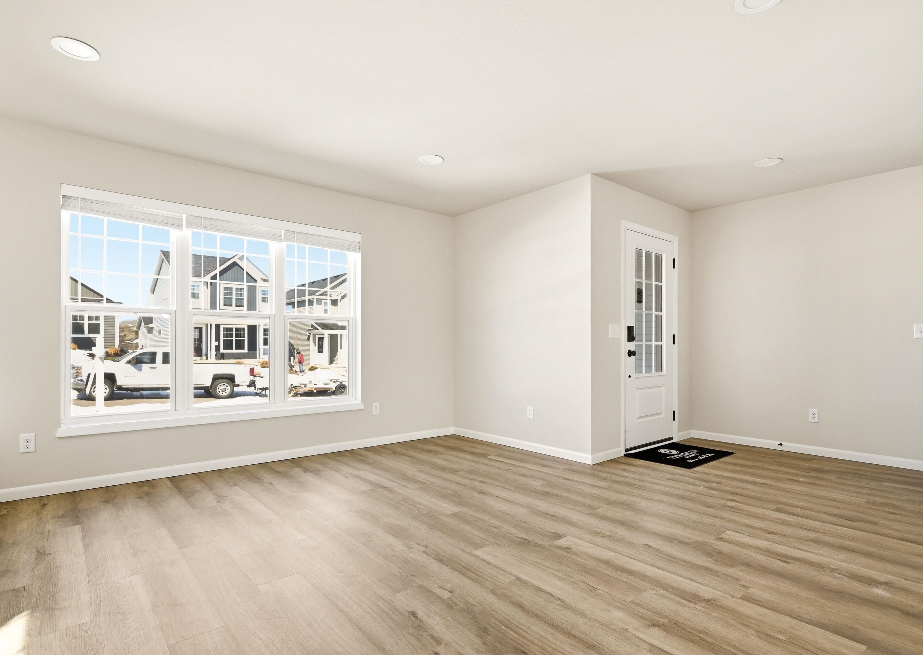 812 Indigo Lane Waunakee, WI 53597 - Photo 3 of 18