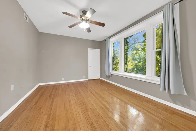 $3,000 | 1121 West Columbia Avenue, Unit 2F, Chicago, IL 60626