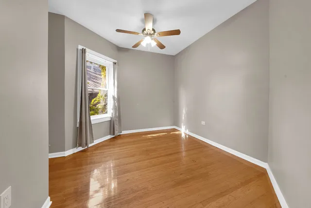 $3,000 | 1121 West Columbia Avenue, Unit 2F, Chicago, IL 60626