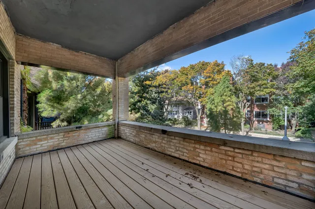 $3,000 | 1121 West Columbia Avenue, Unit 2F, Chicago, IL 60626