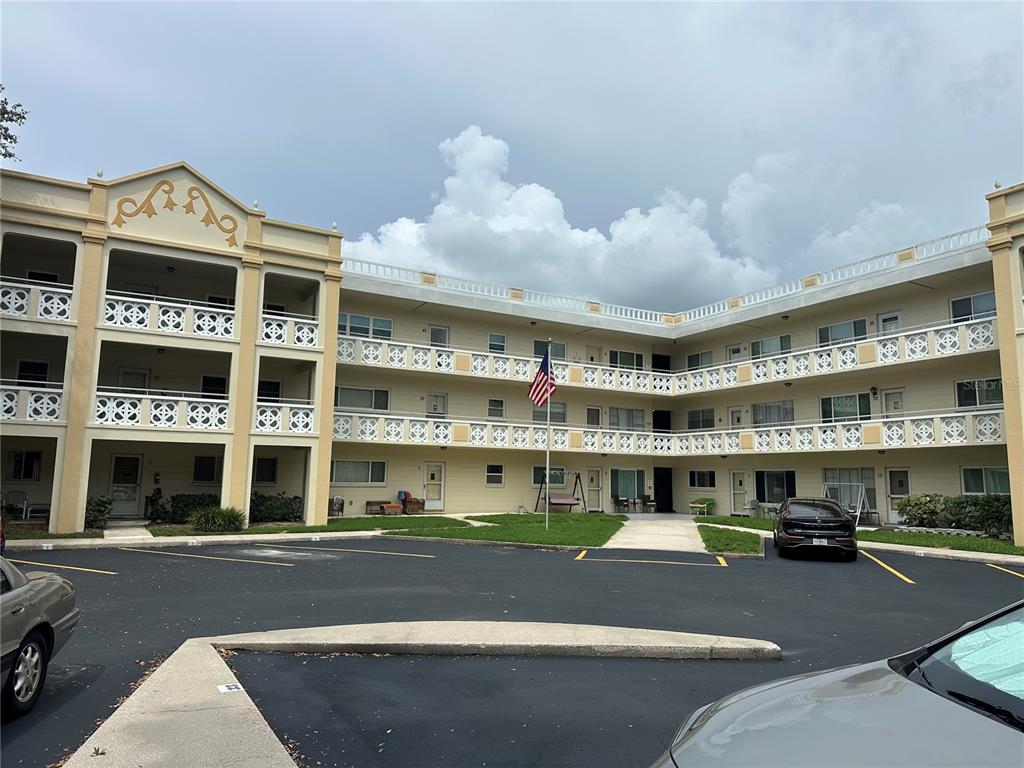 2285 Israeli Drive, Unit 29 Clearwater, FL 33763 - Photo 1 of 20