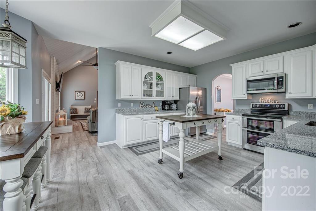 1511 Red Road Shelby, NC 28152 - Photo 3 of 28 Gallery Image 3