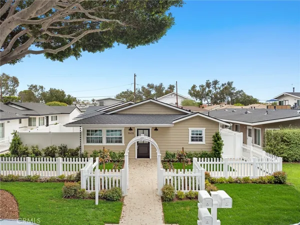 $3,595,000 | 1805 Clay Street, Newport Beach, CA 92663