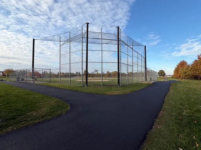 $2,190 | 311 Sheffield Court, Unit 1, Roselle, IL 60172