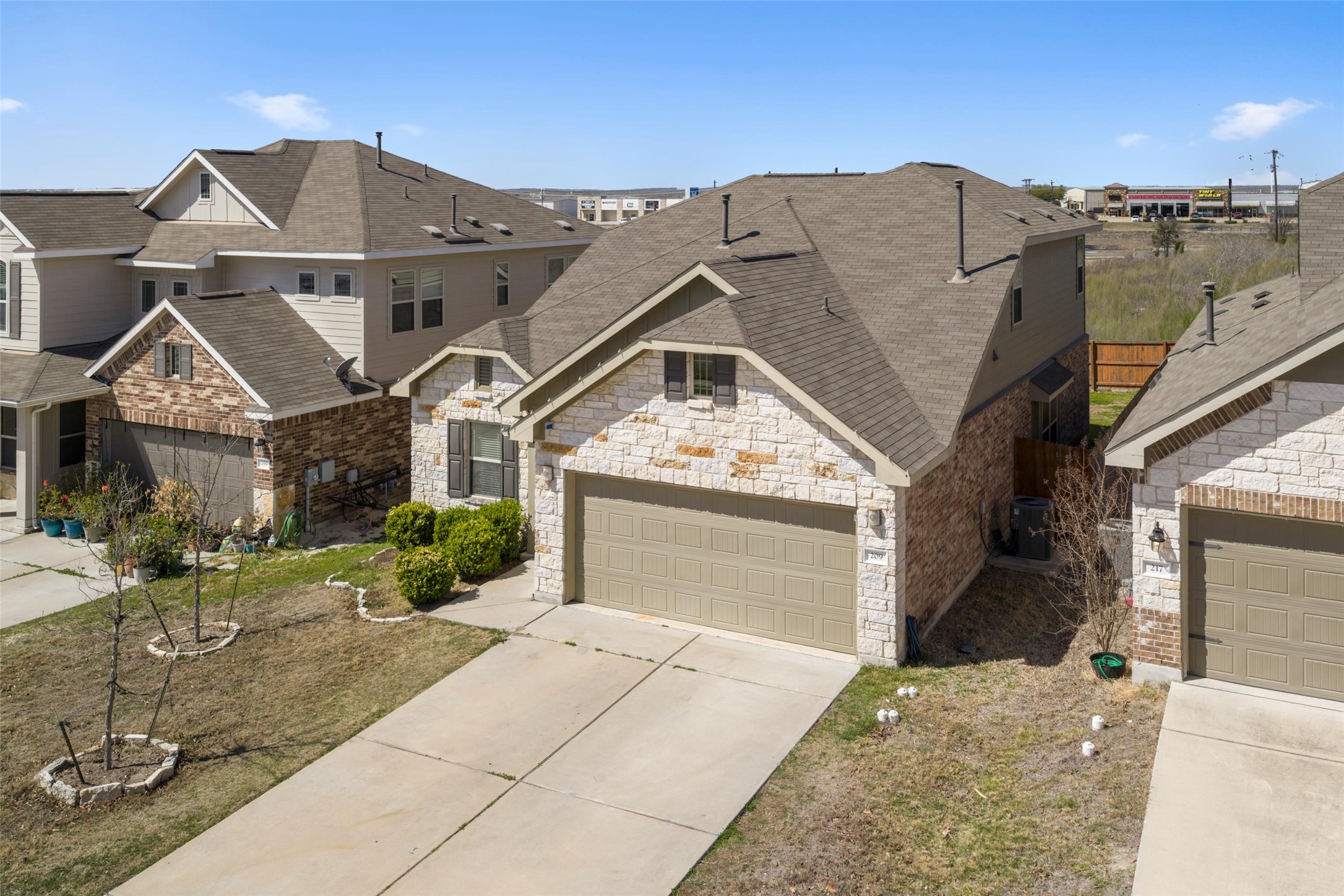 209 Shale Circle Buda, TX 78610 - Photo 35 of 39