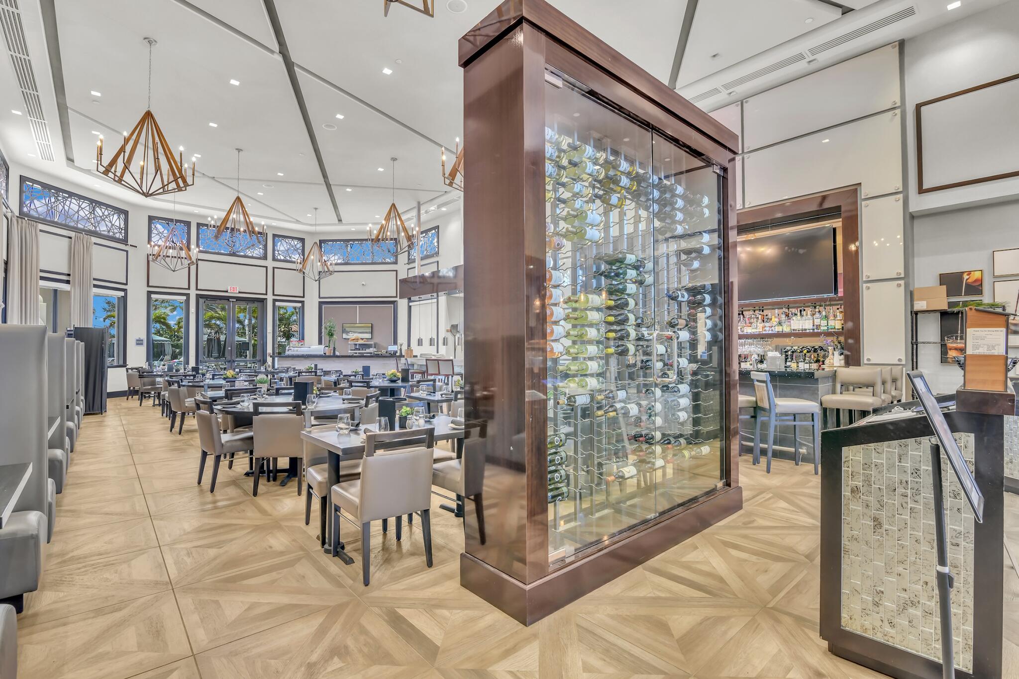 9577 Eden Roc Court Delray Beach, FL 33446 - Photo 39 of 53 Dining at Seven Bridges