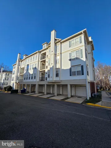 $599,000 | 11623 Cavalier Landing Court, Unit 304, Fairfax, VA 22030