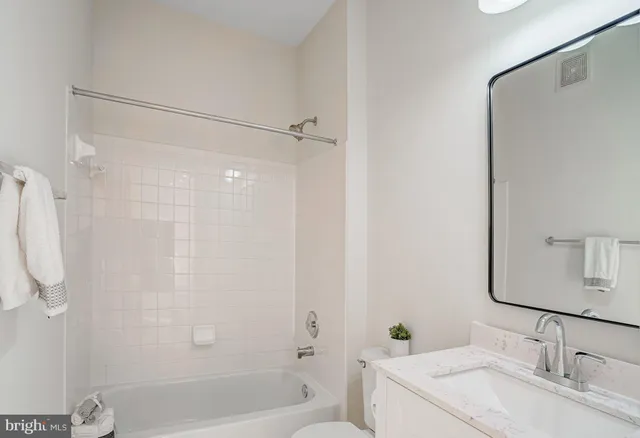 $599,000 | 11623 Cavalier Landing Court, Unit 304, Fairfax, VA 22030