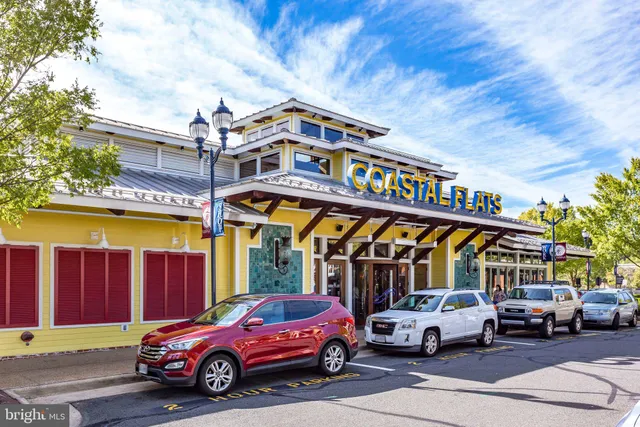 $599,000 | 11623 Cavalier Landing Court, Unit 304, Fairfax, VA 22030