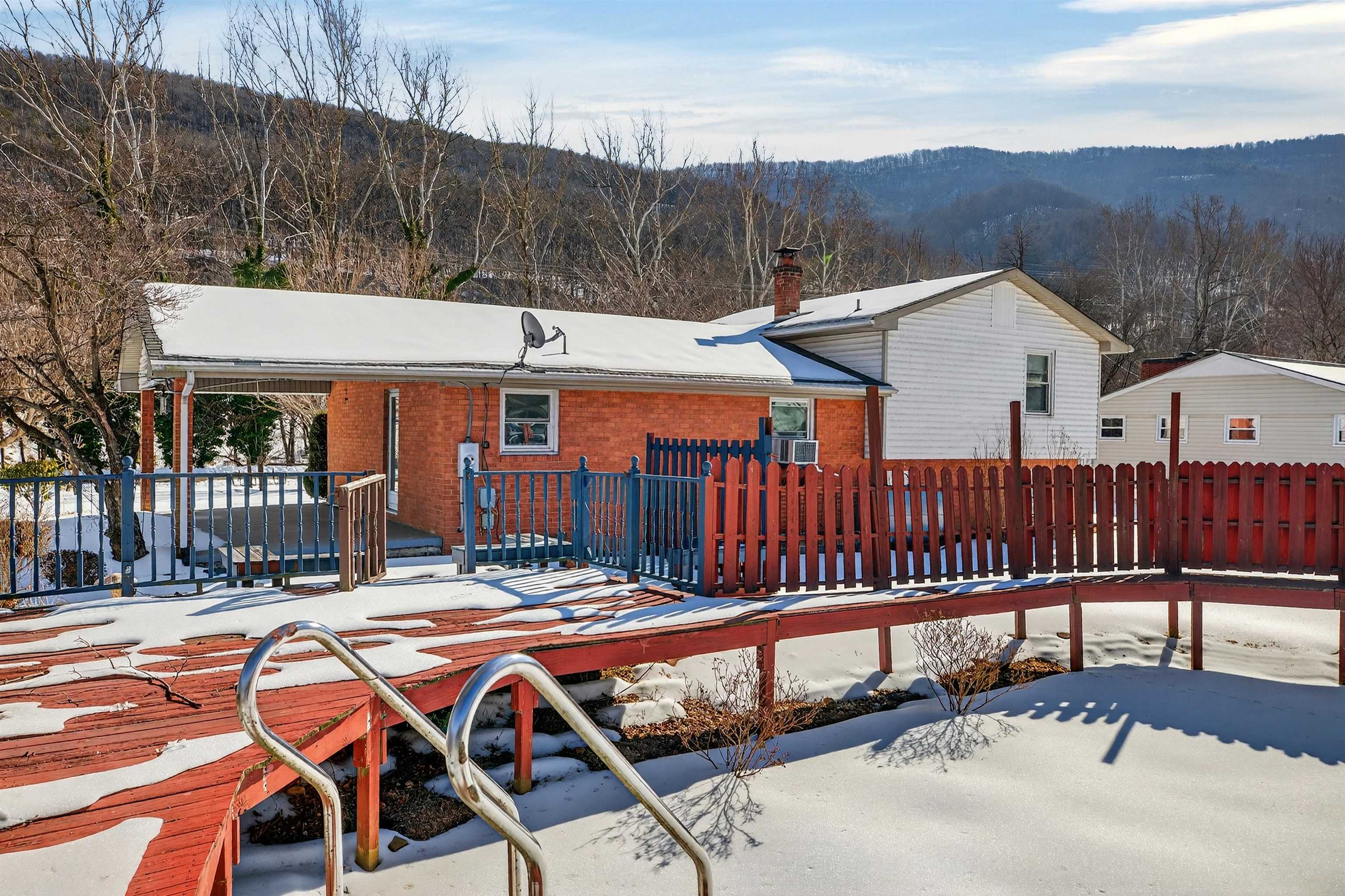 3010 Valley Ridge Road Covington, VA 24426 - Photo 6 of 41